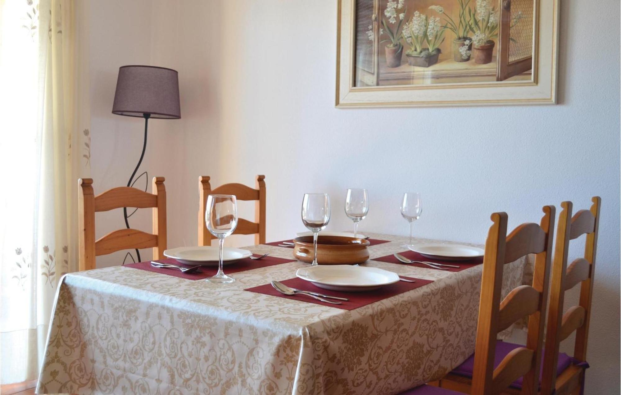 2 Bedroom Awesome Apartment In Vinaros Exterior photo