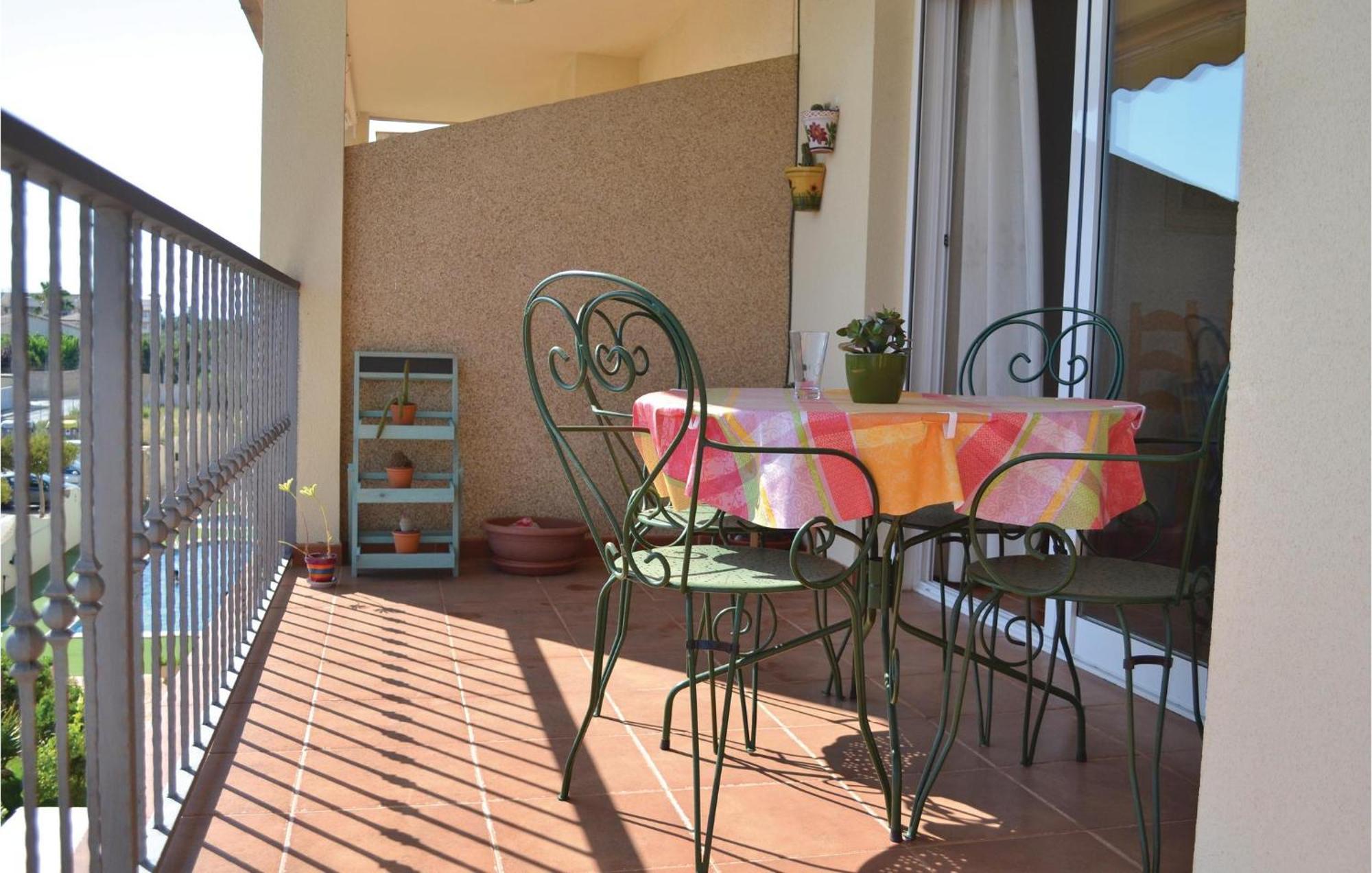 2 Bedroom Awesome Apartment In Vinaros Exterior photo